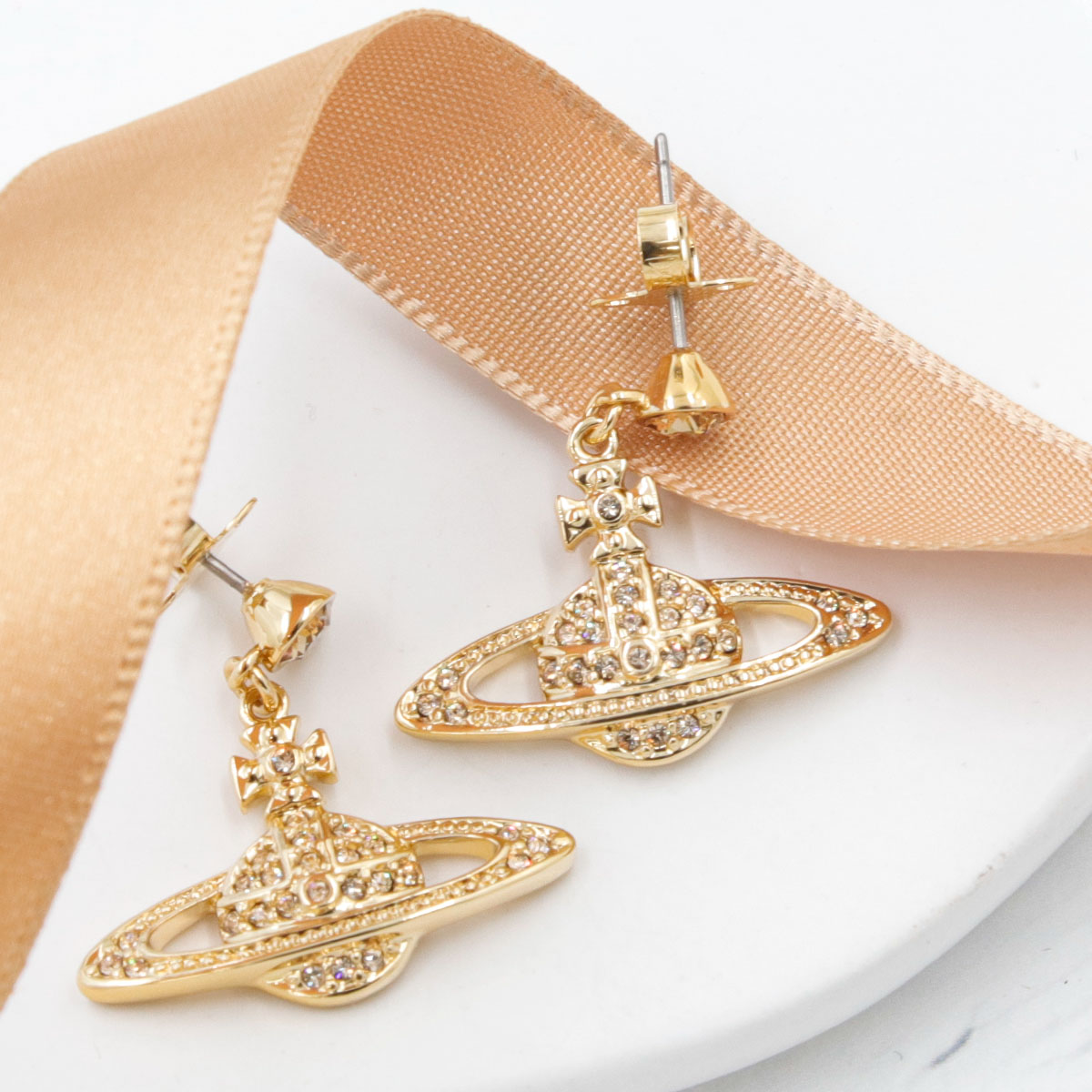 Vivienne Westwood ヴィヴィアンウエストウッド ピアス