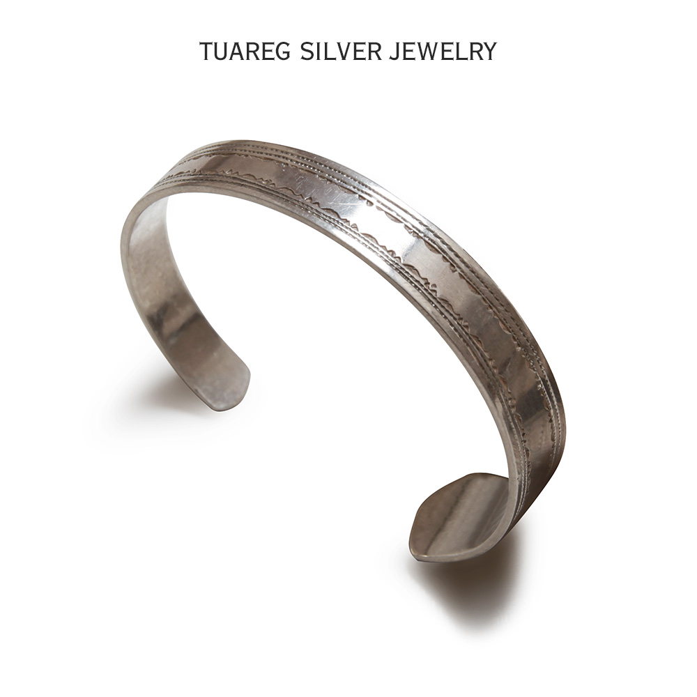 TUAREG SILVER JEWELRY トゥアレグシルバージュエリー Bangle バングル