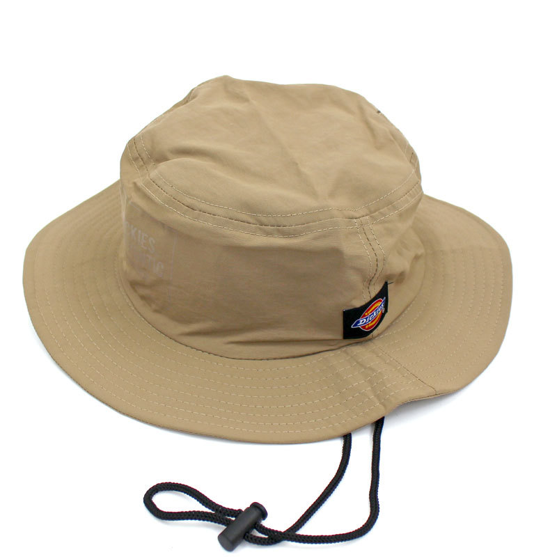 デプス×スクエア   サファリハット Dickies（ディッキーズ） DK SQUARE LOGO SAFARI HAT スクエア ロゴ