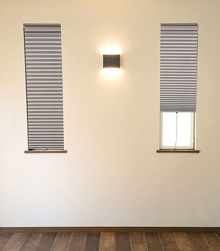 ハニカムスクリーン 幅35cm高さ135cm 遮光1級・UVカットタイプ 小窓