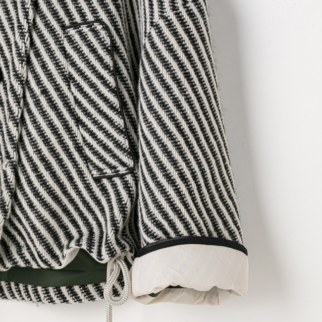 新品 Lallia Mu ラリアムー ヘリンボーンツイードショートコート 38 Lallia Mù ラリア・ムー 24秋冬ご予約】 ボアフードショート