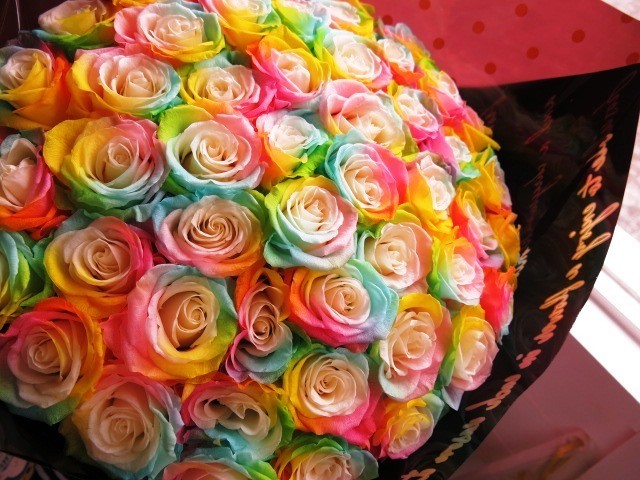 レインボーローズ プリザーブドフラワー