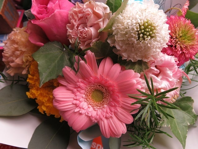 スヌーピー入り 花 花束