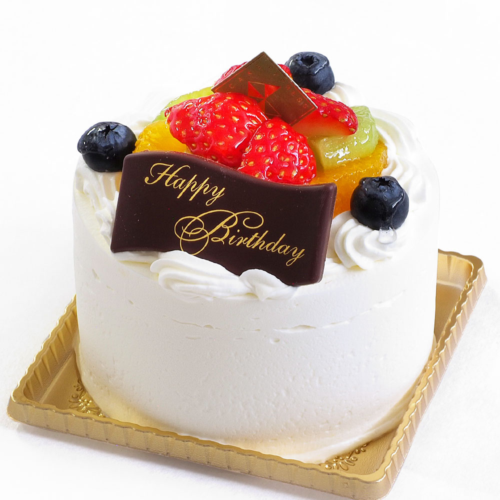 フレッシュフルーツ乗せ生クリームショートケーキ