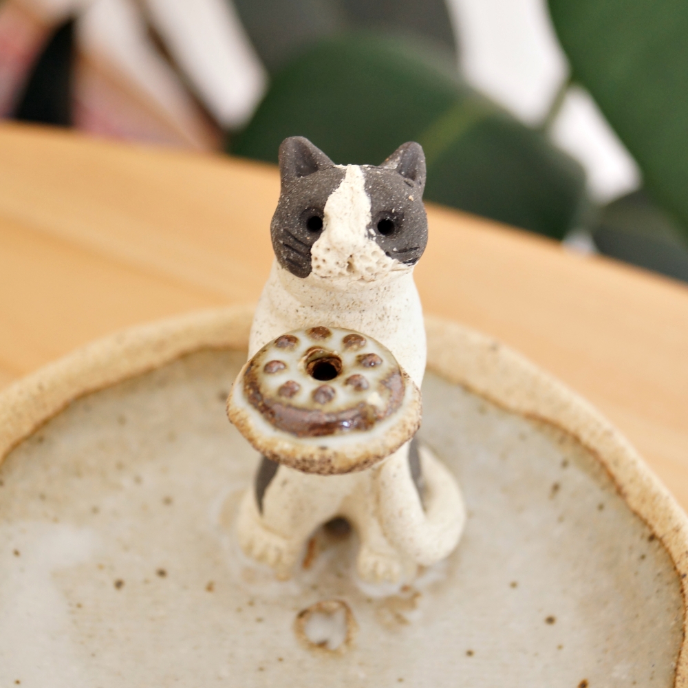 猫 線香たて お香たて お悔やみ 黒猫 白猫 茶トラ ハチワレ キジトラ ミケ 三毛 ペット用仏具 お線香 日本製 仏具 ヒーリング インセンススタンド ギフト 贈り物 |  | 03
