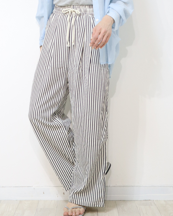 farah ストライプタックワイドパンツ Two-tuck Wide Tapered Pants(T/Rストライプ) (FR0202-M4011