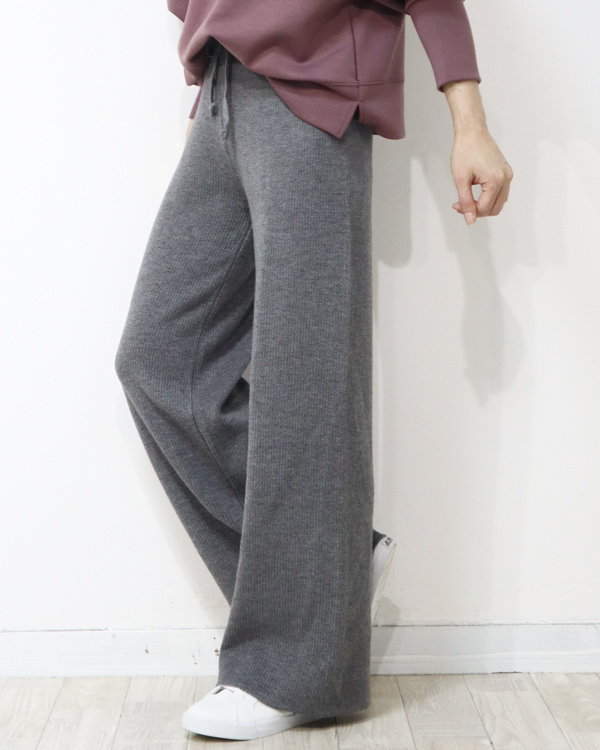 新品　Katie WINTER GIRL ベルボトムニットパンツ　グレー　フリー 新品 Katie WINTER GIRL ベルボトムニットパンツ グレー フリー 【公式