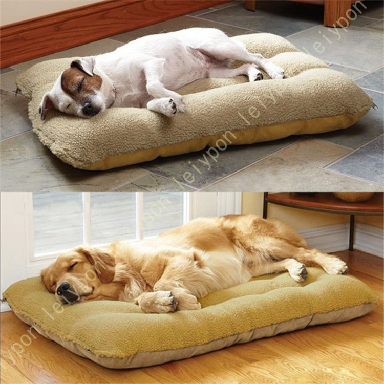 犬ベッド 犬マット ペットマット 洗える ペットベッドクッション 大型犬 多頭用 老犬 足の弱いワンコの為の介護用ベッド スクエアベッド 取り外せるカバー |  | 01