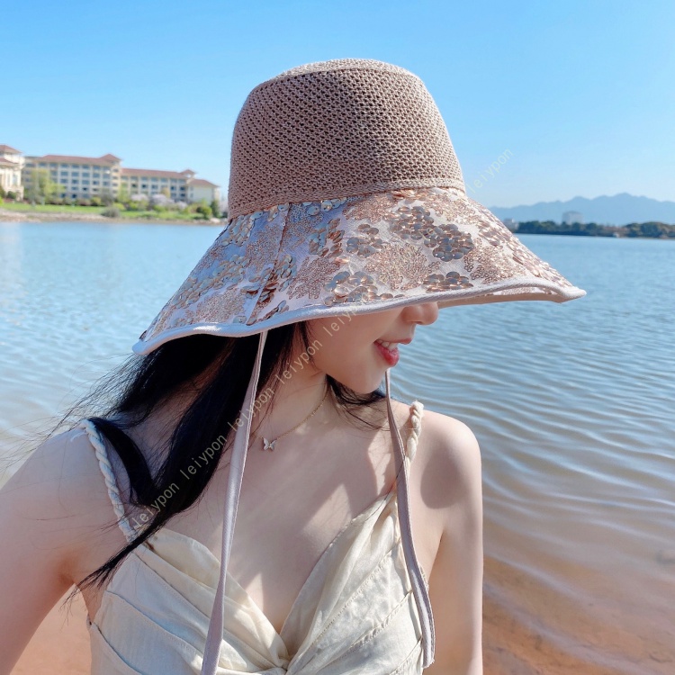 つば広ハット レディース UVカット帽子 農作業 つば広 uv対策 キラキラ 大きいサイズ 女の子 ママ ニット 夏 帽子 ハット 紫外線対策 通気性 リゾート 旅行 |  | 02