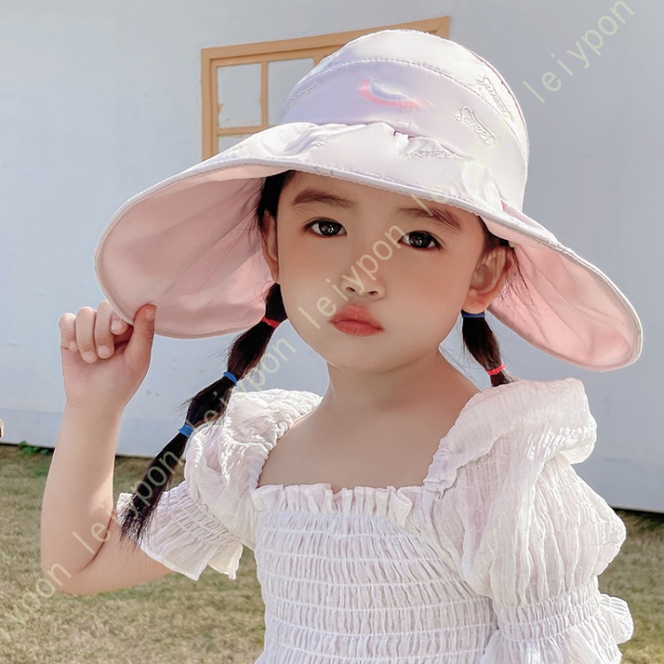 バケットハット 帽子 赤ちゃん キッズ あご紐 飛ばない つば広 折りたたみ バケット 深め 通気性よい サイズ調整可能 動物柄 子供 UVカット 完全遮光 涼しい |  | 09
