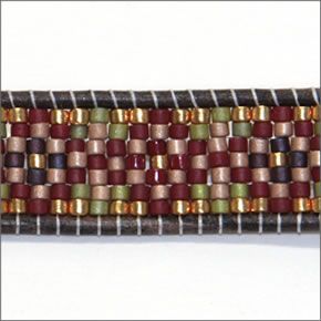 チャンルー フラワーモチーフ 1ラップブレスレット BS-3528 RED MIX/N GREY 【冬のNEWカラー】 ナチュラルグレーレザーコードにレッド系マルチカラーのシードビーズをミックス