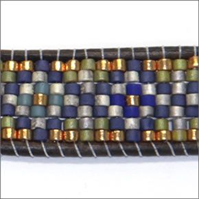 チャンルー フラワーモチーフ 1ラップブレスレット BS-3528 BLUE MIX/N GREY 【冬のNEWカラー】 ナチュラルグレーレザーコードにブルー系マルチカラーのシードビーズをミックス