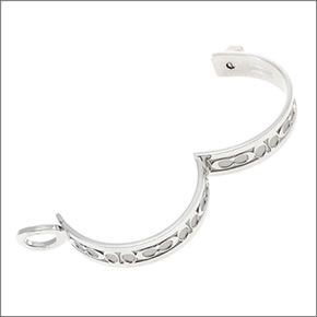 コーチ ≪取り寄せ商品≫ シグネーチャー ターンロック バングル ブレスレット  96944/SV/SV/B