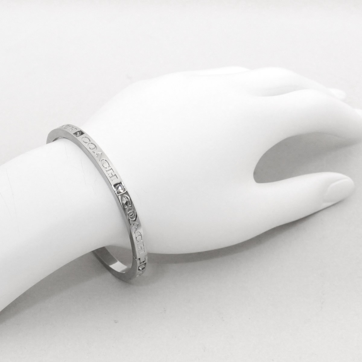 コーチ COACH 23199 Silver (SLV) コーチ パヴェ ヒンジド バングル ブレスレット