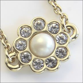 ケイトスペード PARK AVENUE PEARLS Solitaire Bracelet フラワーモチーフ　パール×クリスタル チェーン ブレスレット WBRU7727-110