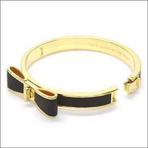 ケイトスペード WBRUA200-001 PERFECTLY PLACED Hinged Leather Bow Bangle 立体的なリボンがキュート♪ メタル×サフィアーノレザー バングル