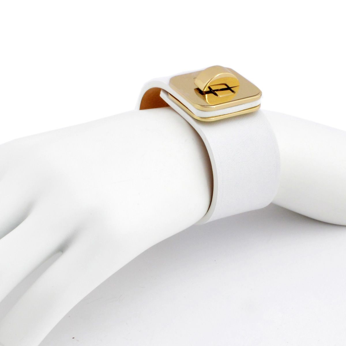 メゾンボワネ Maison Boinet 95017G 79 09 White M  ヒネリ金具 レザー ブレスレット バングル 30mm