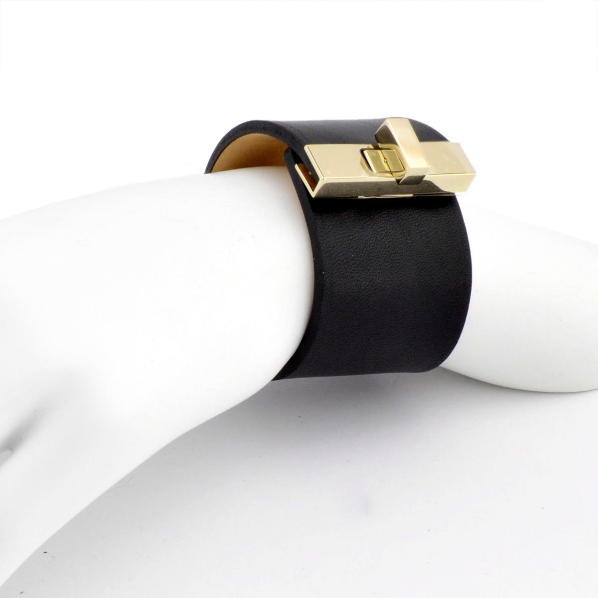メゾンボワネ Maison Boinet 95092G 79 04 Black M  ヒネリ金具 レザー ブレスレット バングル 40mm