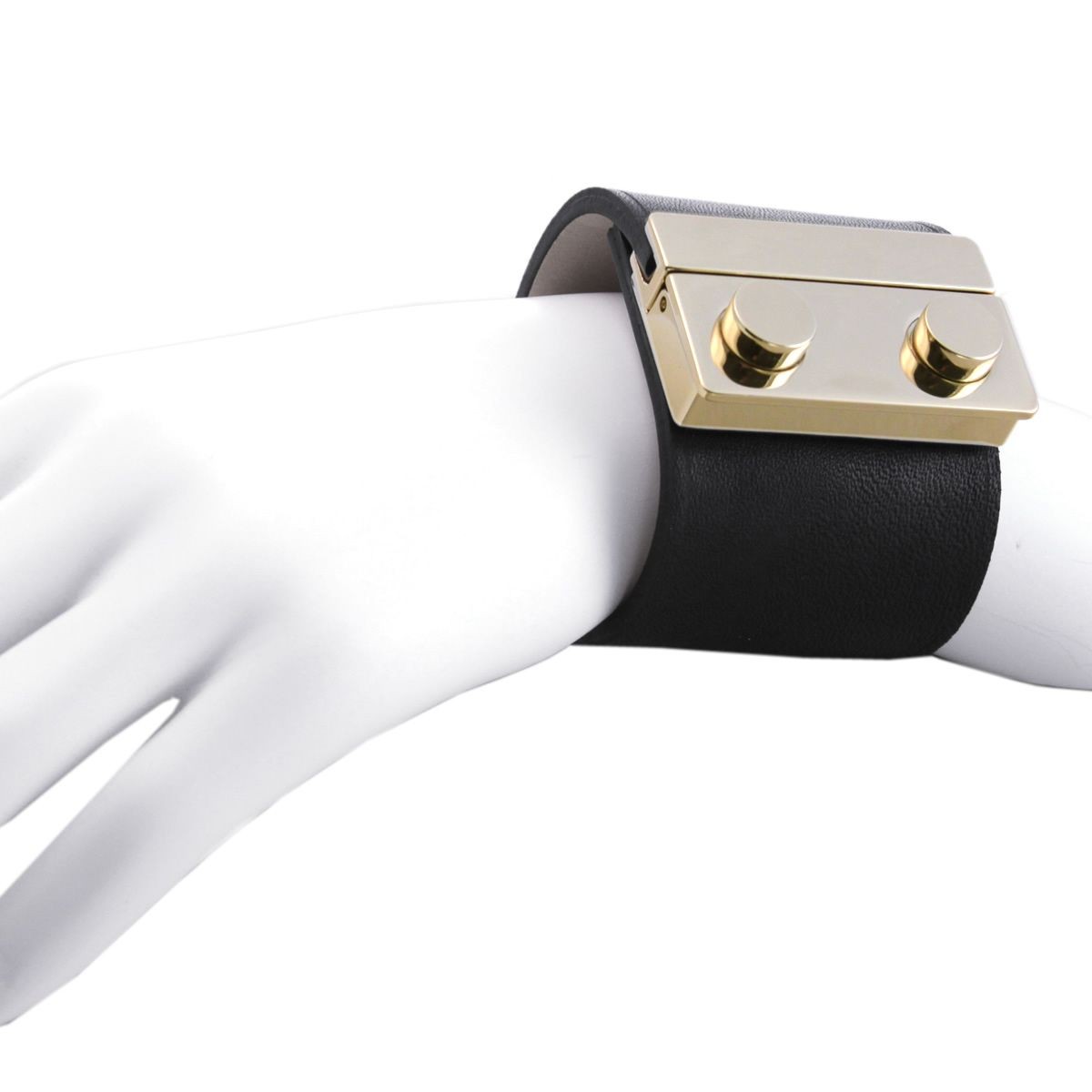 メゾンボワネ Maison Boinet 95018G-79-04-M Black  ボタン金具 レザー ブレスレット バングル 50mm