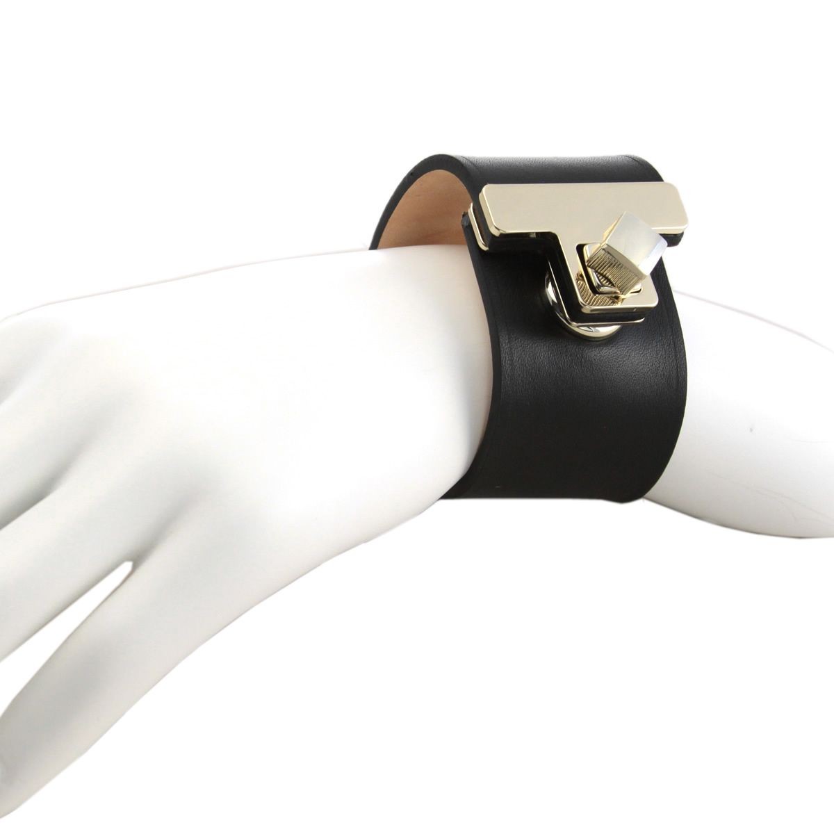 メゾンボワネ Maison Boinet 95027G-79-04-S Black  ヒネリ金具 レザー ブレスレット バングル 40mm