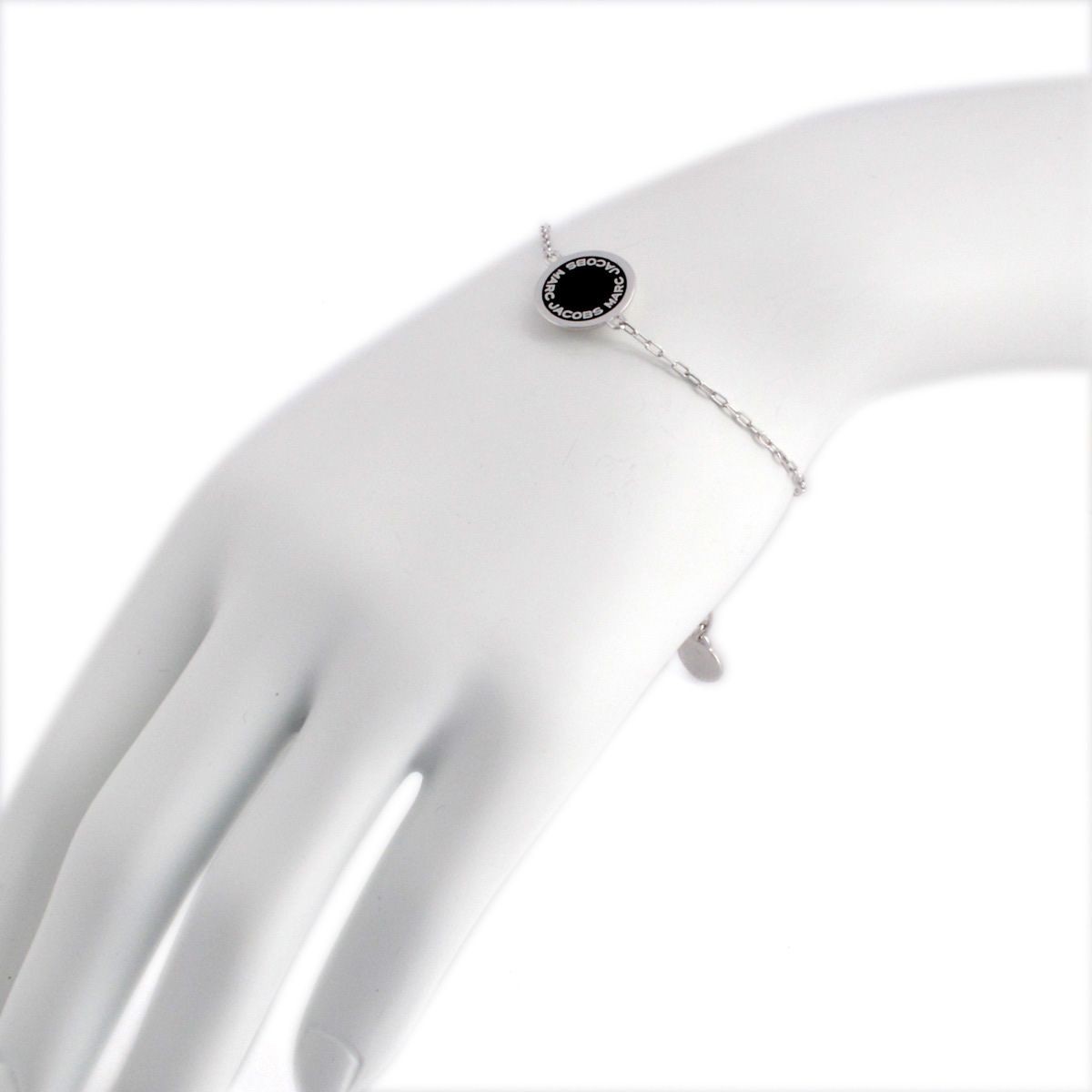 マークジェイコブス MARC JACOBS M0008540-068 Black/Argento ロゴ ディスク エナメル ブレスレット Logo Disc Enamel Bracelet