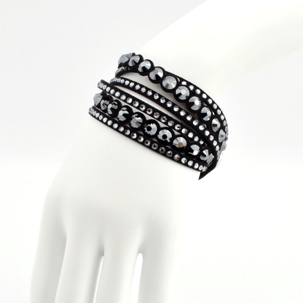 スワロフスキー SWAROVSKI 5201120 Slake Black Dot ダブルラップ 2重巻タイプ（6連） クリスタル ブレスレット