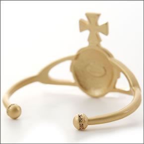 ヴィヴィアン ウェストウッド ネイル バス レリーフ バングル ゴールド ピーチ  1458-14-53