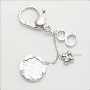 スワロフスキー Amulet  ラッキーモチーフ ライトシャムサテンクリスタル/クリスタル・パヴェ キーリング キーホルダー 5039234