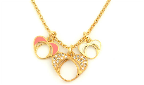 コーチ ≪取り寄せ商品≫ パヴェ シグネーチャー トリプル ハートモチーフ ネックレス  95636 GD/I2/N