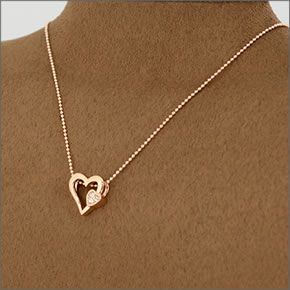 フォリフォリ ≪取り寄せ商品≫ ピンクゴールドプレーテッド×クリスタル ハートモチーフ ダブルハート ネックレス 3N13T058RC