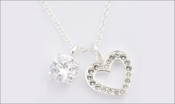 フォリフォリ ≪取り寄せ商品≫ シルバープレーテッド×クリスタル ハートモチーフ  ネックレス ペンダント 3N13F061C