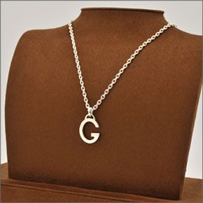 グッチ  ネックレス シルバー 233936-J8400-8106