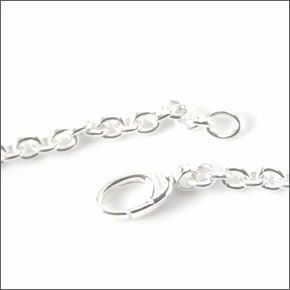 グッチ  ネックレス シルバー 285478-J8400-8106