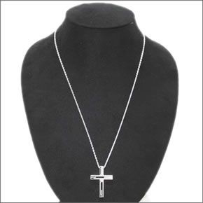 グッチ  カットアウト Gクロス ペンダント ネックレス 228364-J8400-8106