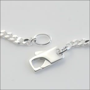 グッチ  スモールカットアウト Gモチーフ ゴルメットチェーン ネックレス/ペンダント 225055-J8400-8106