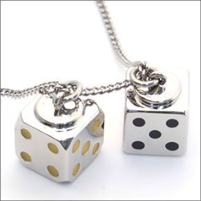 マークバイマークジェイコブス dicey pendant ダイス サイコロモチーフ ペンダント ネックレス　 M0004217-041 ARGENT