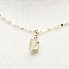 マレア リッチ  半貴シリーズ K10 ネックレス ペンダント ゴールド×ホワイトムーン/ホワイトサファイア 12KJ-18