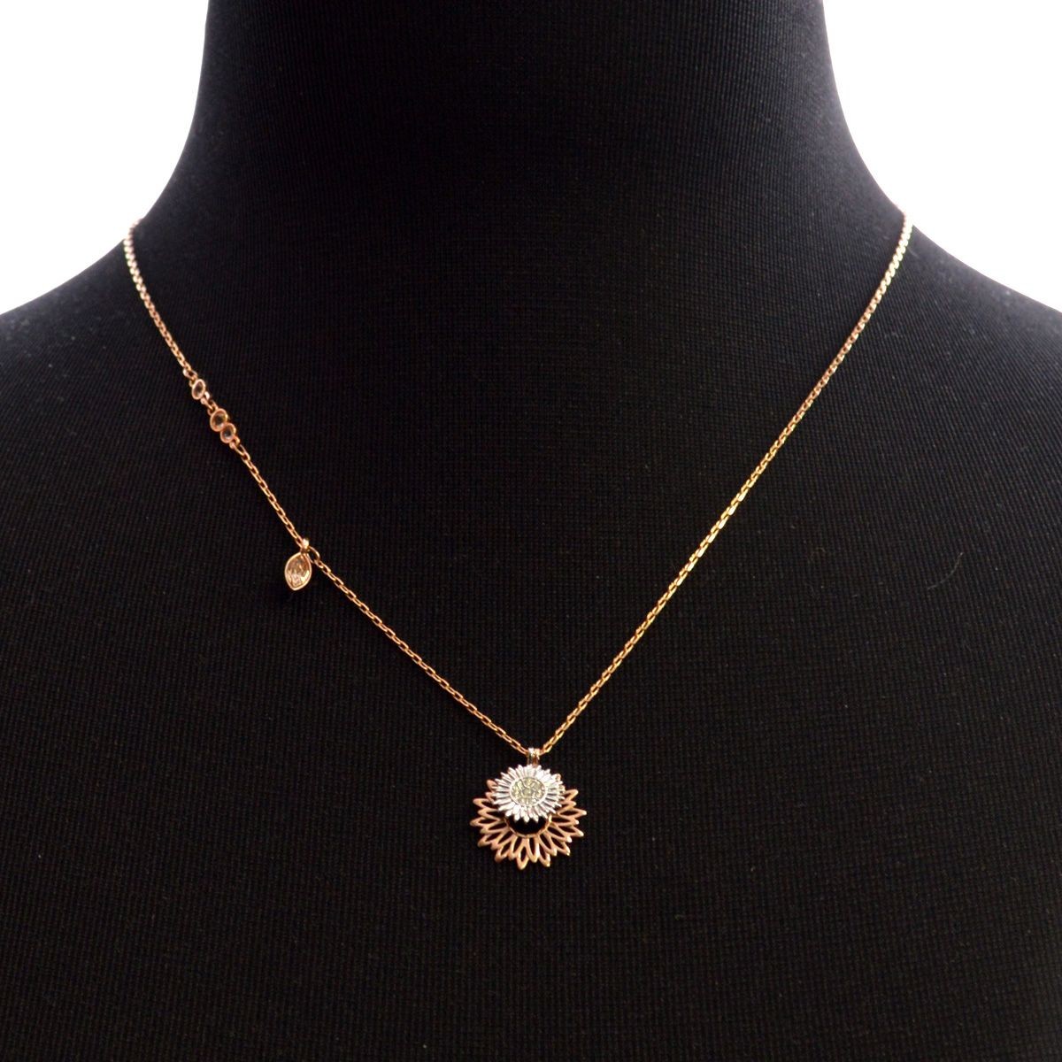スワロフスキー SWAROVSKI 5213245 「ミランダ・カー」デザイン Duo Sunflower ひまわりモチーフ クリスタルパヴェ ネックレス ペンダント