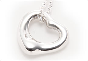 【TIFFANY&CO】ティファニー アクセサリー オープンハート ペンダント ミニ 25152336