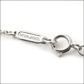 ティファニー  リボン ペンダント・ネックレス ミニ 16in 24988074