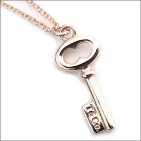 ティファニー  キー T&Co. ペンダント ミニ 16in 18R 25460952