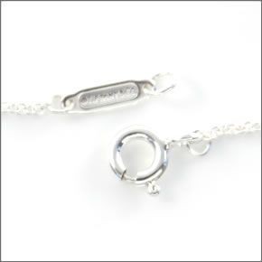 ティファニー  1837 インターロッキング サークル ペンダント・ネックレス スモール 18in 29430128