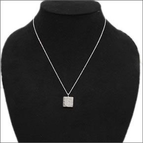 ティファニー  ノーツ スクエア ペンダント・ネックレス スモール 22991841