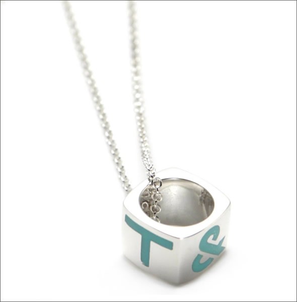 ティファニー 27631894  エラ T & Co. スクエア ペンダント シルバー エナメル フィニッシュ ミニ 16in スターリングシルバー