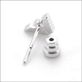 エンポリオアルマーニ　アクセサリー  ピアス シルバー EG2921040