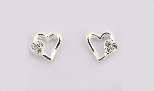 フォリフォリ ≪取り寄せ商品≫ シルバープレーテッド×クリスタル ハートモチーフ ダブルハート ピアス   3E13F029C
