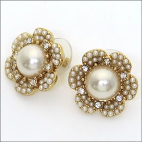 ケイトスペード Park Floral  Studs フラワーモチーフ パール ピアス WBRU6688