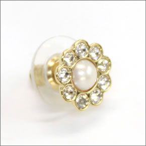 ケイトスペード PARK AVENUE PEARLS Pave Studs パール×クリスタル ピアス WBRU0944-142