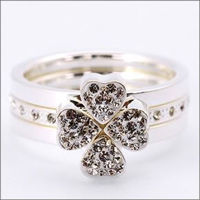 フォリフォリ ≪取り寄せ商品≫ HEART4HEART  ハートフォーハート シルバープレーテッド×クリスタル 3連リング/ 指輪セット (日本サイズ9号） 3R2F022C RING/50