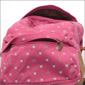 アネロ CAT・DOT☆猫シリーズ☆ 魚の骨チャーム付♪手書き風ネコプリント＆ねこどっと柄がキュートなスウェット素材のリュックサック ショッキングピンク×グレー AJ-43201-SPI